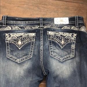 Miss Me Easy Boot Jeans 33x33